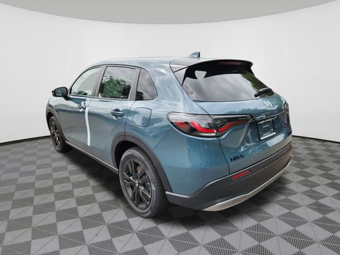 New 2026 Honda HR-V Sport image 3