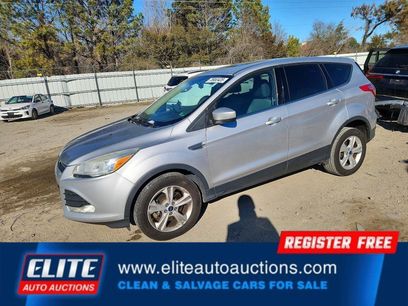 Used 2016 Ford Escape SE w/ SE Cold Weather Package