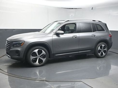 New 2026 Mercedes-Benz GLB 250 image 4