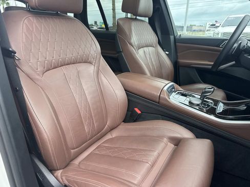 Used 2019 BMW X5 xDrive40i w/ M Sport Package AWD/4WD image 12