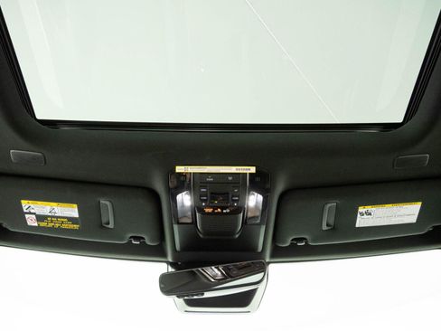 Used 2026 Lexus GX 550 w/ Accessory Package (ZB) AWD/4WD image 17