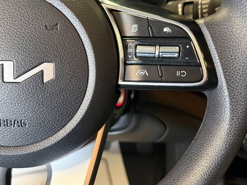 Used 2022 Kia Forte Sedan image 10