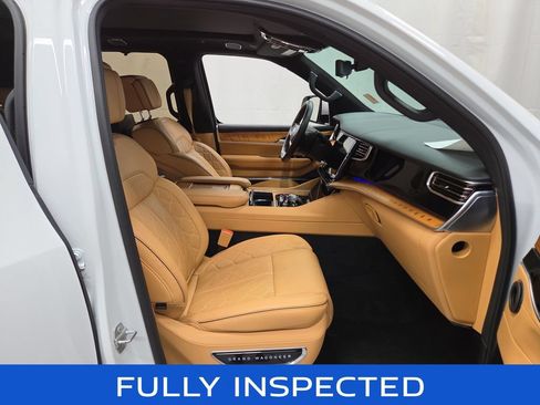 Used 2022 Jeep Grand Wagoneer Series III w/ Rear-Seat Entertainment Group AWD/4WD image 13