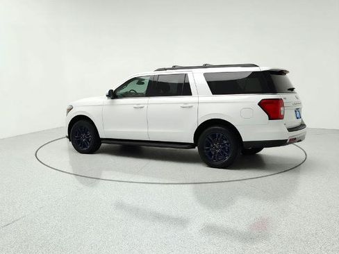 Certified 2024 Ford Expedition Max XLT RWD image 5