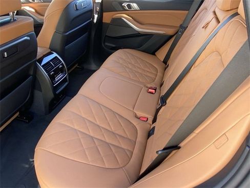 Certified 2024 BMW X5 xDrive40i w/ Premium Package image 18