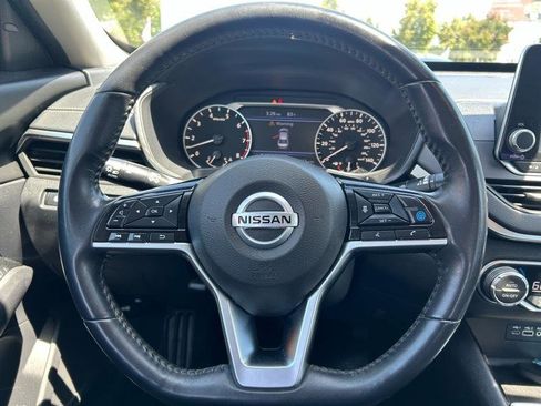Used 2020 Nissan Altima 2.5 SV FWD image 10