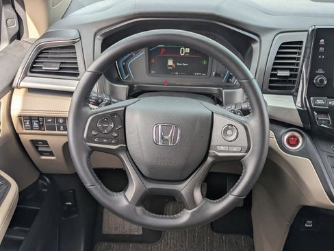 Used 2024 Honda Odyssey EX-L image 19