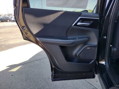 New 2026 Mitsubishi Outlander ES AWD/4WD image 28
