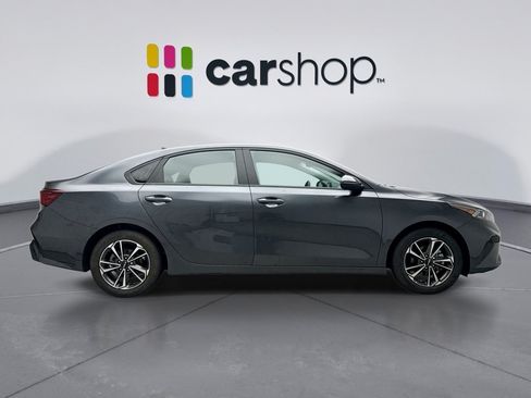 Used 2023 Kia Forte LXS w/ LXS Technology Package FWD image 6