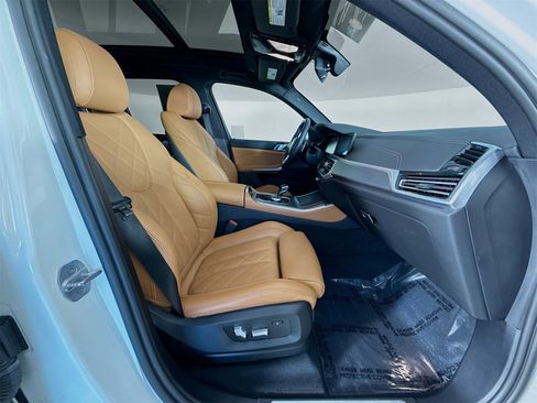 Certified 2023 BMW X5 sDrive40i w/ Parking Assistance Package image 29