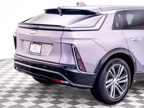 Certified 2024 Cadillac Lyriq Luxury w/ LPO, Floor Liner Package AWD/4WD image 36