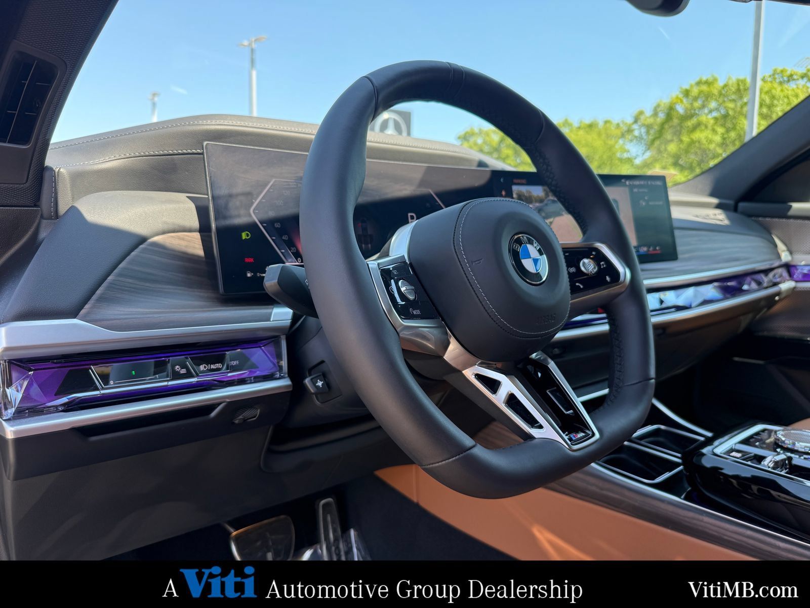 Used 2025 BMW 740i xDrive AWD/4WD image 17