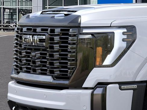 New 2026 GMC Sierra 2500 Denali Ultimate AWD/4WD image 13