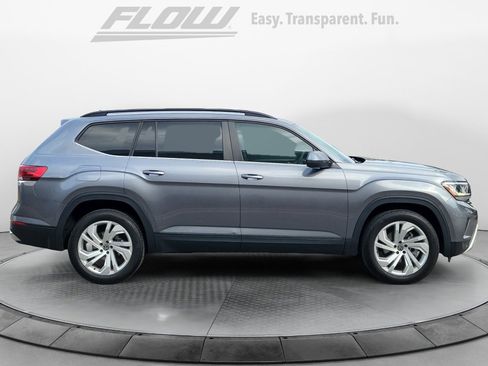 Certified 2021 Volkswagen Atlas SE image 9