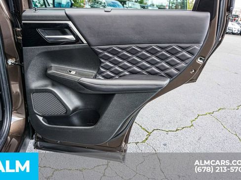 Used 2023 Mitsubishi Outlander SEL image 59