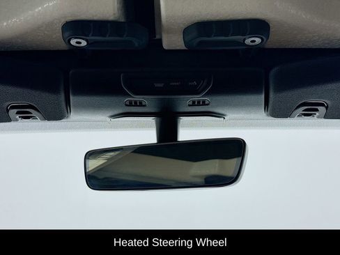 Used 2020 Jeep Wrangler Unlimited Sahara image 22