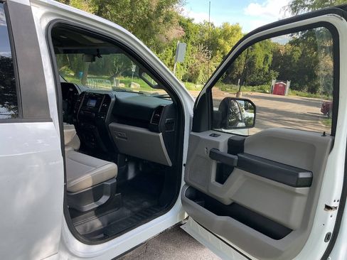 Used 2018 Ford F150 XL w/ Equipment Group 101A Mid AWD/4WD image 18