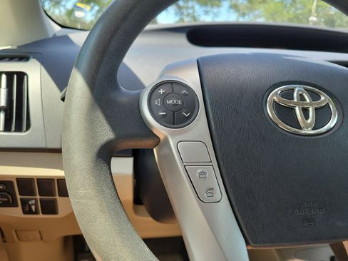 Used 2012 Toyota Prius Two FWD image 23