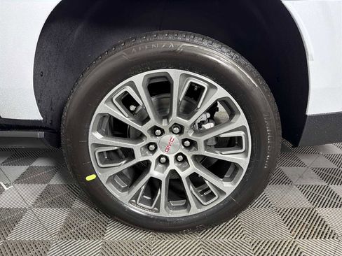 New 2026 GMC Yukon XL Denali w/ Sun & Power Step Package image 22