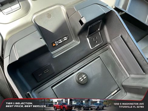 Used 2024 GMC Sierra 2500 Denali w/ Denali Reserve Package image 53