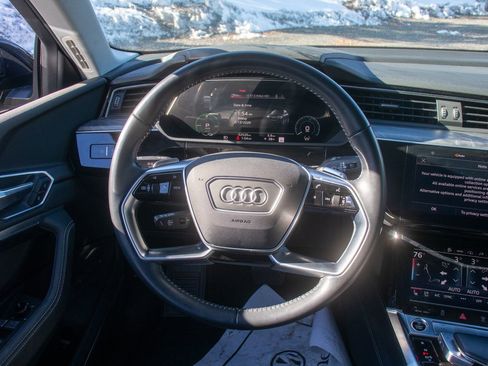 Used 2021 Audi e-tron Premium Plus w/ Premium Plus Package image 17