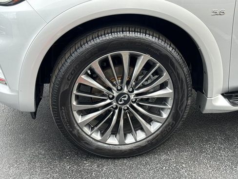Used 2018 INFINITI QX80 4WD w/ Deluxe Technology Package image 16