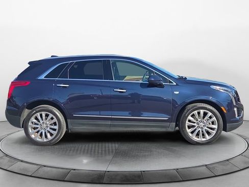 Used 2017 Cadillac XT5 Platinum image 6