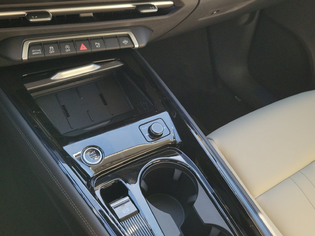 New 2026 Audi Q3 quattro 2.0T AWD/4WD image 14