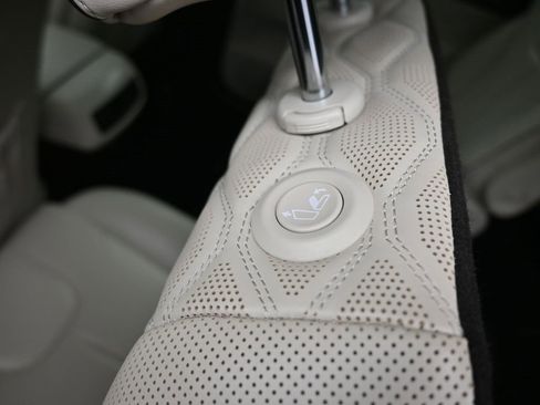 Used 2020 Hyundai Palisade Limited image 42