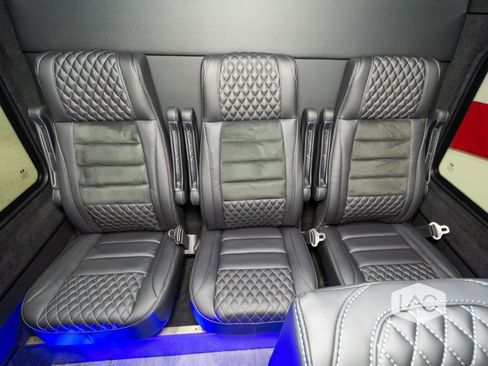 Used 2024 Mercedes-Benz Sprinter 3500 image 29