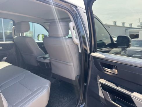 Used 2023 Toyota Tundra Limited AWD/4WD image 16