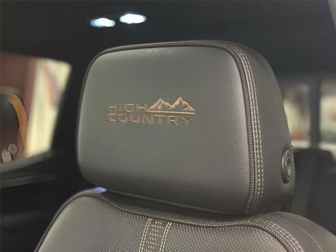 Certified 2022 Chevrolet Silverado 1500 High Country w/ High Country Premium Package image 23