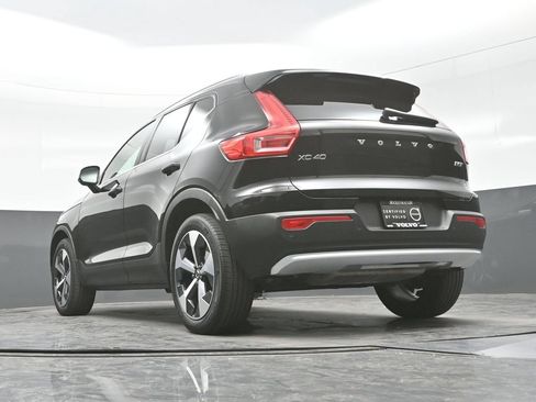 Used 2023 Volvo XC40 B5 Plus w/ Driver Assist Package AWD/4WD image 27