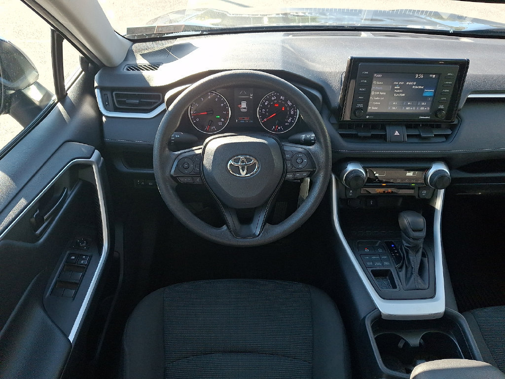 Certified 2021 Toyota RAV4 LE AWD/4WD image 11