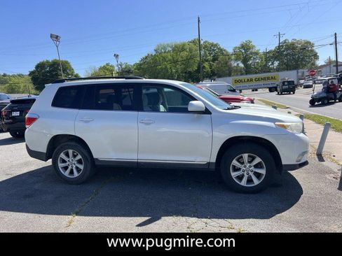Used 2011 Toyota Highlander 2WD w/ Tech Pkg image 7