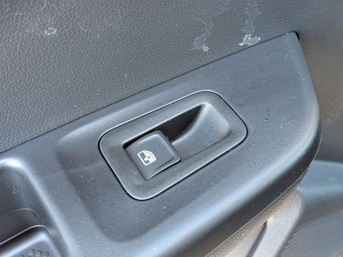 Used 2023 Volkswagen Taos S image 15