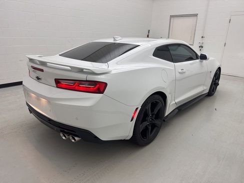 Used 2018 Chevrolet Camaro SS RWD image 14