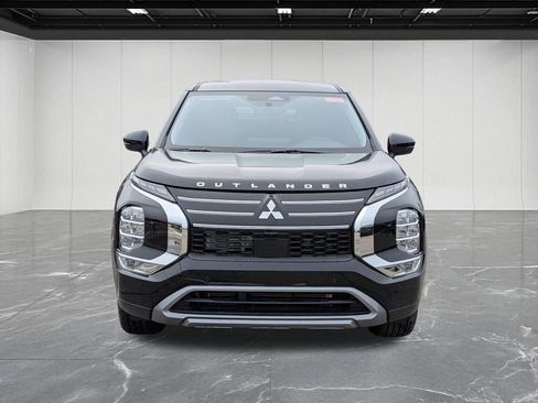 New 2026 Mitsubishi Outlander SE image 8