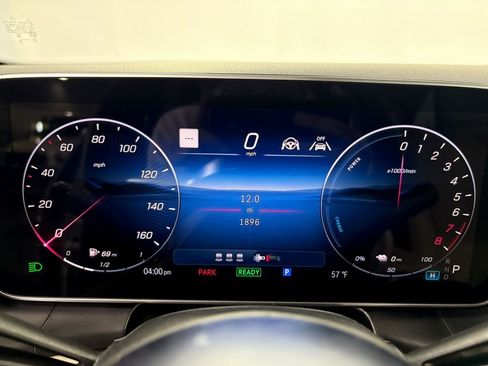 Used 2025 Mercedes-Benz GLC 350e 4MATIC w/ Driver Assistance Package image 14