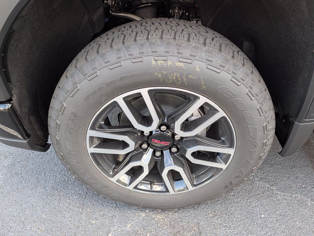 New 2026 GMC Sierra 1500 AT4 w/ AT4 Premium Package AWD/4WD image 25