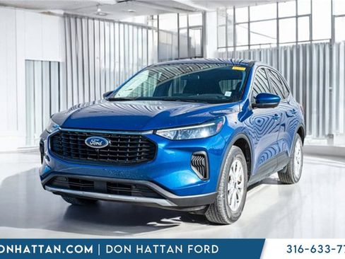 Used 2023 Ford Escape Active w/ Tech Pack #2 image 1