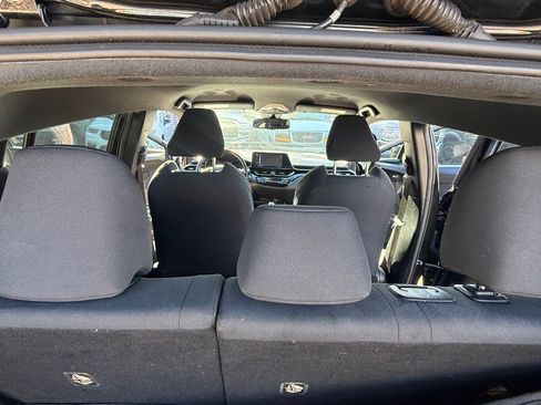 Used 2018 Toyota C-HR XLE FWD image 23