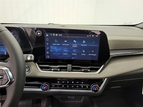 New 2026 Chevrolet Equinox LT w/ Convenience Package II image 39