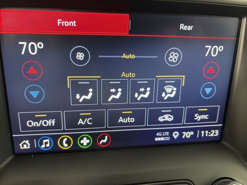 Certified 2023 GMC Acadia SLE FWD image 22