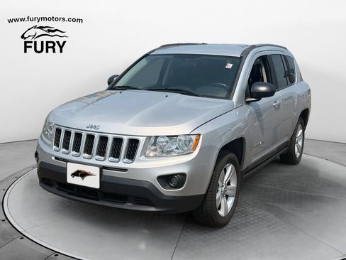 Used 2011 Jeep Compass Latitude AWD/4WD image 7