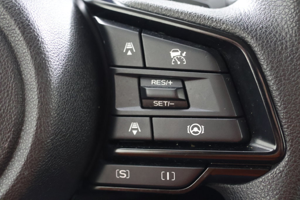 Used 2024 Subaru Crosstrek 2.0i Premium AWD/4WD image 12