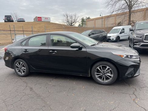 Used 2024 Kia Forte LXS image 4