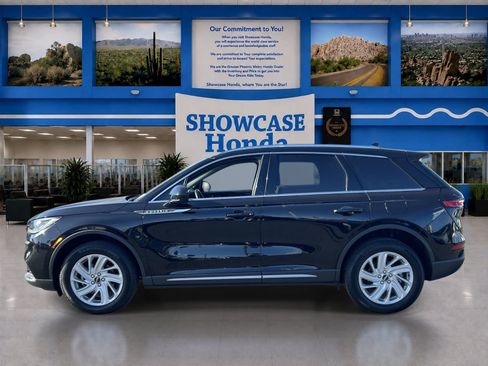 Used 2022 Lincoln Corsair FWD image 4
