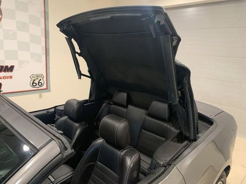 Used 2014 Ford Mustang Premium image 4