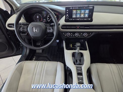 Used 2025 Honda HR-V EX-L image 9